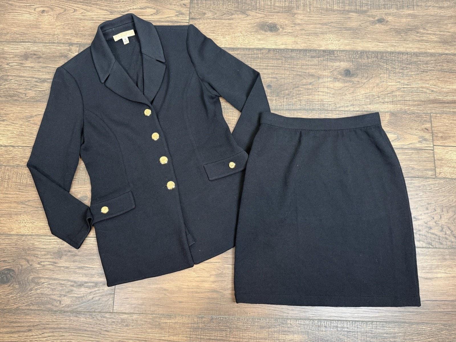 St John Collection Skirt Suit Jacket Santana Knit Black Gold Bottons Sz 6 8